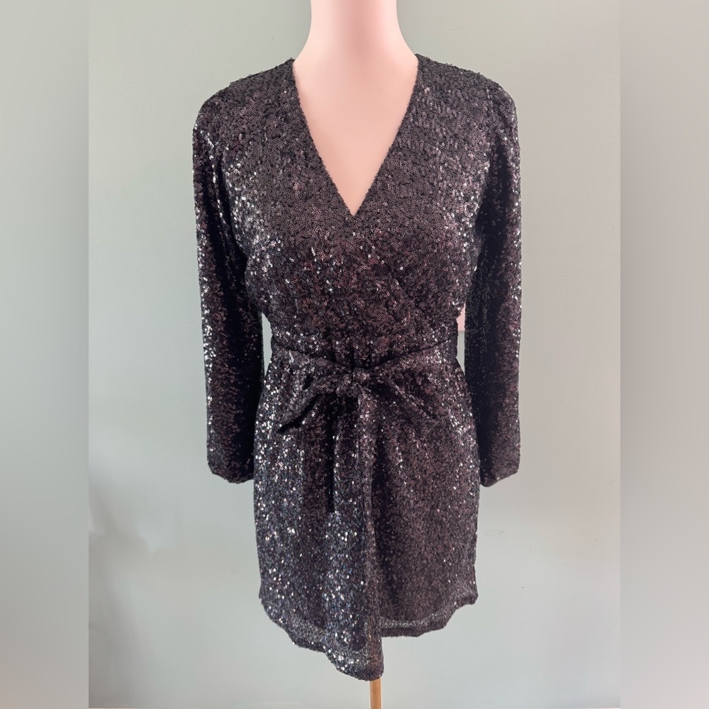 LOFT Gray Long Sleeve V-Neck Sheath Dress Size 00P